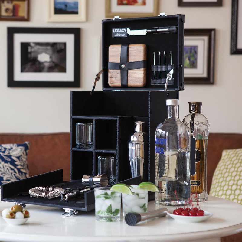 Hamilton Black - Travel Bar